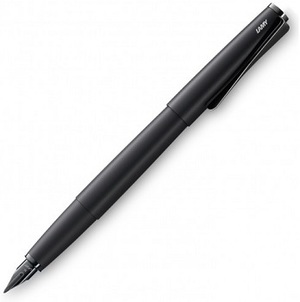 66 Pluma Fuente Studio All Black